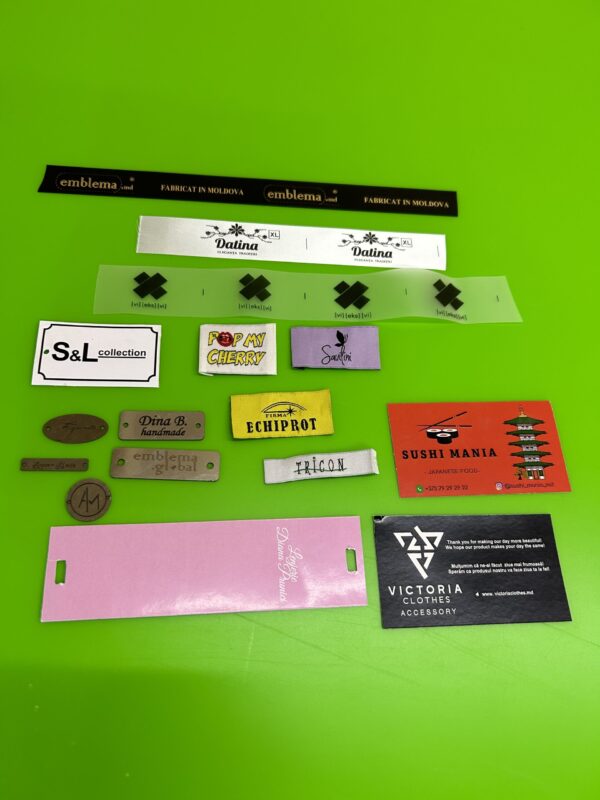 Etichete de brand, exemple.